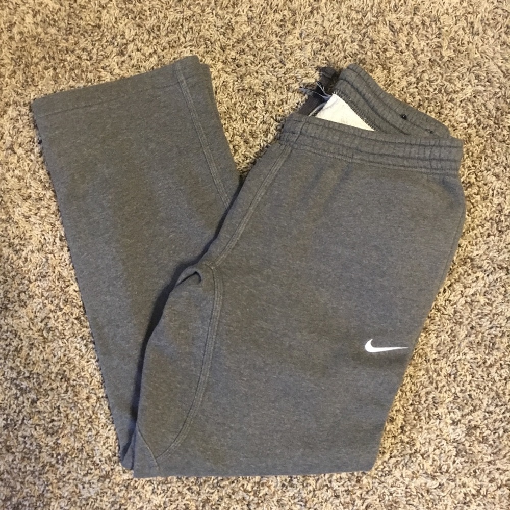 NIKE sweatpants